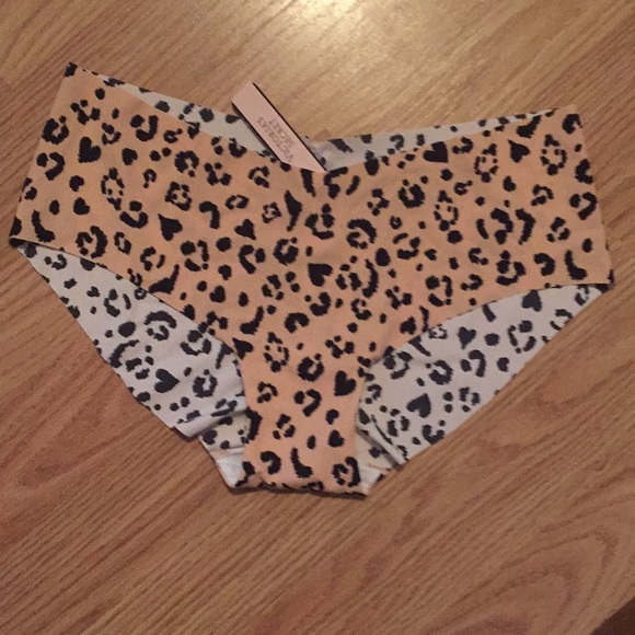 Victoria's Secret Panties, Sz M, New - Picture 3 of 4